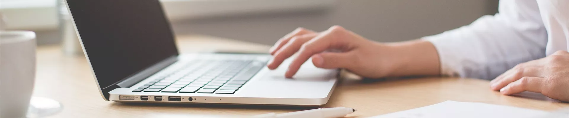 notebook-2386034_1920-1